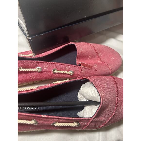 Nautica Women's 8 Red Rudder Slip On Shoes Anchor Nautical Toggle Back Beach - Picture 4 of 6
